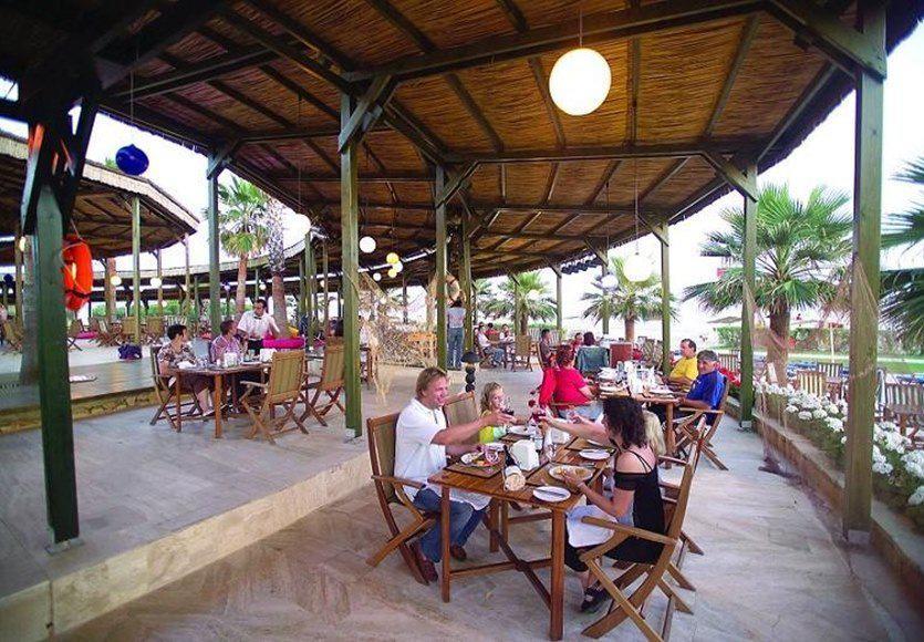 Blue Waters Club Hotel Side Exterior foto